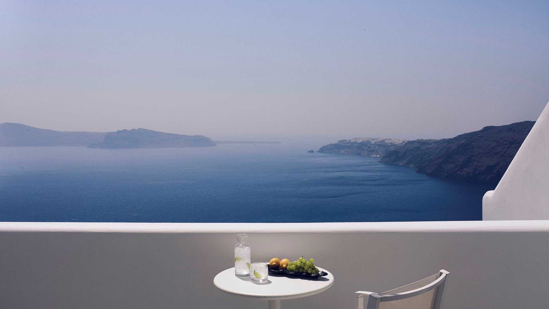 Delicious Foods in Santorini